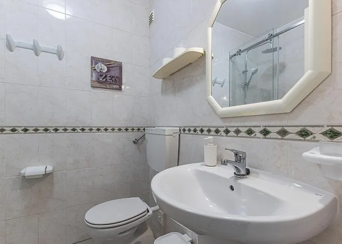 Yangmar By Alzira 公寓